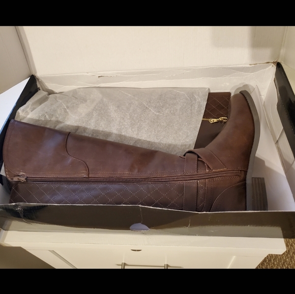 G By Guess Women's Haydin Riding Boot In Brown 6.5 Brand New In Box NWOT - Picture 3 of 8